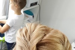 Экспресс-студия плетения кос Аллюр, с рейтингом 4.3 - находится по адресу Кемеровская область — Кузбасс, Кемерово, проспект Шахтёров, 99 