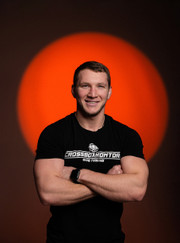 Тренер по бодибилдингу, тренер по жиму лёжа Степан Шиленко