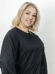 Дерматолог, косметолог Юлия Александровна Сурикова