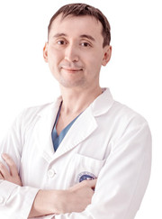 Реаниматолог, анестезиолог Ержан Маликович Рахманов