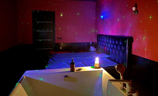 Өте күшті оргазм бар сұлудың порно видеосы