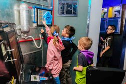 Компания по организации квестов Art Quest, с рейтингом 5 - находится по адресу Омск, Братская улица, 19/2 