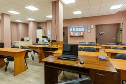 Автошкола Регион 124, с рейтингом 4.2 - находится по адресу Красноярск, Лесопарковая улица, 27 