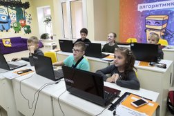 Школа программирования для детей Алгоритмика, с рейтингом 3.7 - находится по адресу Екатеринбург, Уральская улица, 59 