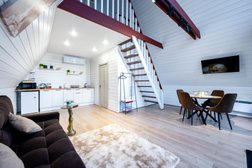 База отдыха Берег, с рейтингом 4.3 - находится по адресу Ленинградская область, Ломоносовский район, Лебяженское городское поселение, деревня Шепелёво, Озёрная улица, 17 