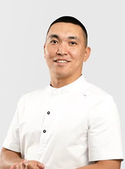 Стоматолог Әділет Асқарұлы Ғазизов