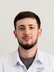 Стоматолог, стоматолог-терапевт Гарша Дамаданович Ахмедов