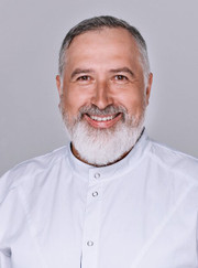 Стоматолог, имплантолог Павел Николаевич Бахарев