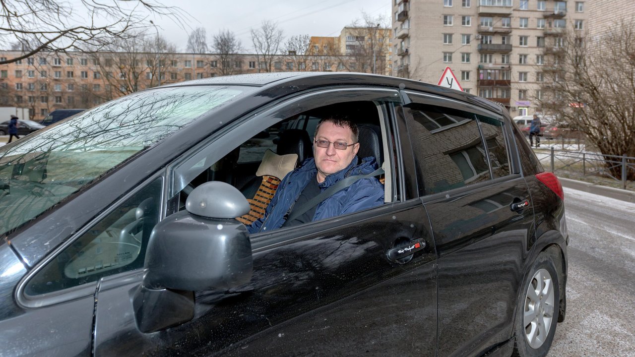 Водитель автомобиля спб на автомобиль компании. Паскипарт Леонид Германович Санкт-Петербург. Машины автошкола Питер. Кондрашов авто. Кондрашов автошкола.