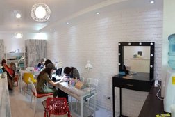 Студия красоты Hot Nail Cafe, с рейтингом 3 - находится по адресу Алматы, Бостандыкский район, микрорайон Алатау, улица Карасай батыра, 92 