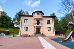 Частный детский сад Bilingvik Club, с рейтингом 3.9 - находится по адресу Санкт-Петербург, улица Корякова, 38 