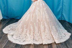 Свадебный салон Антонины Шнайдер, с рейтингом 4 - находится по адресу Ставрополь, улица Лермонтова, 282 