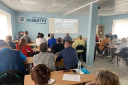 Учебно-консультационный центр Развитие, с рейтингом 4.5 - находится по адресу Московская область, Подольск, 142100, Революционный проспект, 58Г 