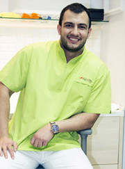 Стоматолог, стоматолог-терапевт Тамерлан Тахирович Ахмадов