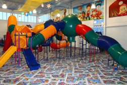 Детский развлекательный комплекс Космик, с рейтингом 4.2 - находится по адресу Омск, Ярослава Гашека, 18 
