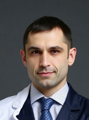 Хирург, пластический хирург Валерий Геннадьевич Золотых