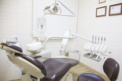 Стоматологическая клиника Денто Лидер, с рейтингом 4.6 - находится по адресу Москва, Лялин переулок, 5с3 