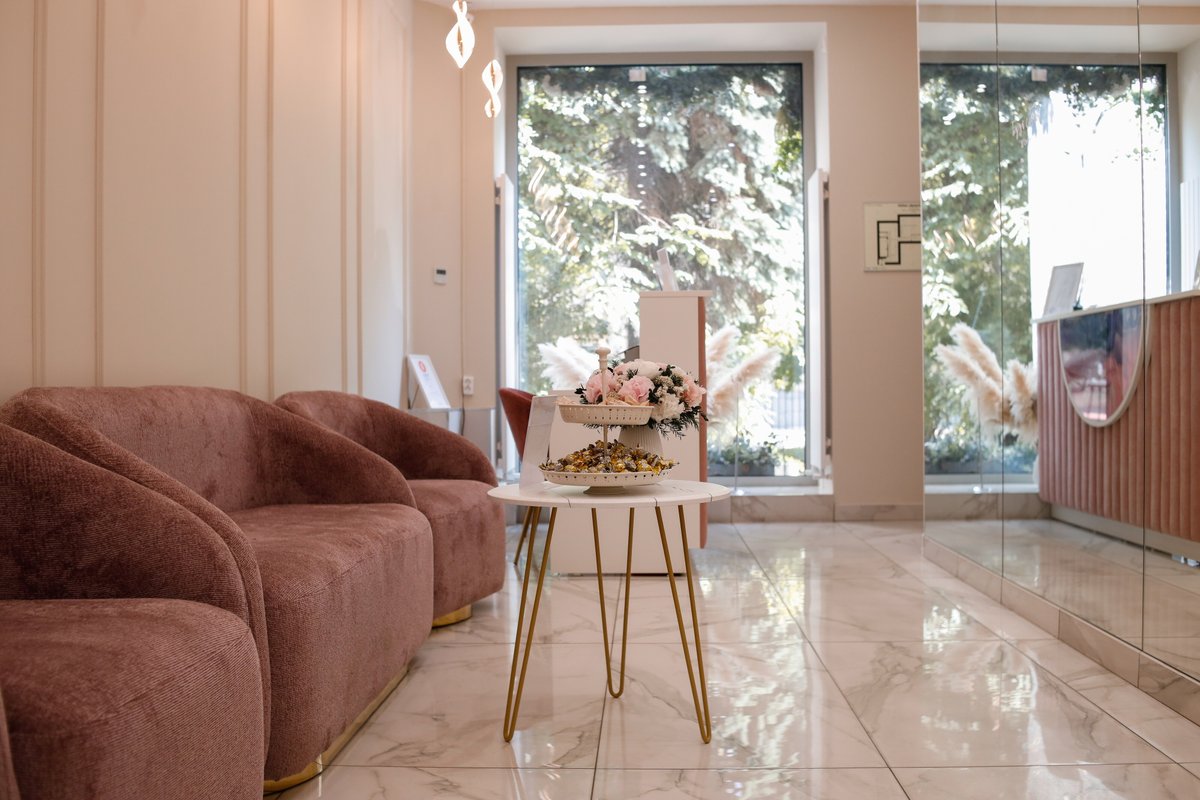 фотография AMALFI Nail&amp;Beauty на улице Александра Невского