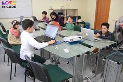 Школа программирования Love to Code, с рейтингом 5 - находится по адресу Казахстан, Алматы, проспект Аль-Фараби, 77/8 