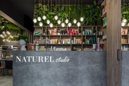 Салон красоты Naturel Studio, с рейтингом 4.4 - находится по адресу Москва, Новочеремушкинская улица, 13 