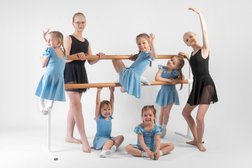 Kaluga Dance Company, с рейтингом 3.6 - находится по адресу Калуга, Социалистическая улица, 11 
