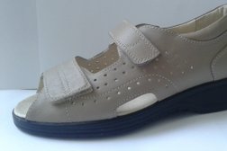 Мастерская по пошиву обуви на заказ КМ, с рейтингом 3.5 - находится по адресу Краснодар, Зиповская улица, 42 