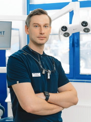 Имплантолог, пародонтолог Алексей Игоревич Кузнецов