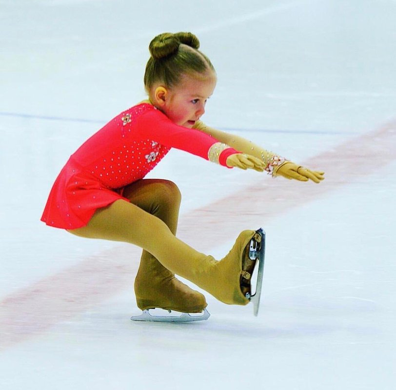 Катание спб. Golden Ice фигурное. Школа фигурного катания Голден айс. Голден айс фигурное катание СПБ. Школа фигурного катания СПБ для детей.