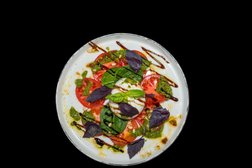 Ресторан итальянской кухни Eat Me, с рейтингом 4.2 - находится по адресу Республика Татарстан, Казань, Чистопольская улица, 75 