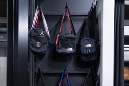 Мультибрендовый магазин одежды и обуви ONYX SHOP, с рейтингом 4.7 - находится по адресу Санкт-Петербург, улица Тюшина, 24 