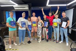 Академия барберов Братишка, с рейтингом 4 - находится по адресу Самара, улица Антонова-Овсеенко, 101 