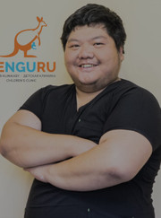 Массажист, мануальный терапевт Дмитрий Сергеевич Хан