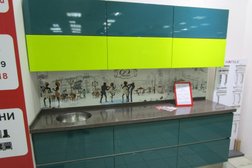 Торговый центр Версаль, с рейтингом 3.8 - находится по адресу Иркутск, Академическая улица, 31 