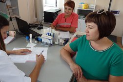 Железнодорожная поликлиника РЖД-медицина, с рейтингом 3.3 - находится по адресу Алтайский край, Рубцовск, Гоголевский переулок, 37д 