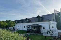 Отель Гончаровъ, с рейтингом 4.7 - находится по адресу Калужская область, Дзержинский район, городское поселение Полотняный Завод, посёлок городского типа Полотняный Завод, Трудовая улица, 3А 