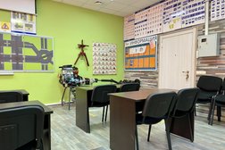 Автошкола Дебют, с рейтингом 4 - находится по адресу Санкт-Петербург, проспект Просвещения, 15 