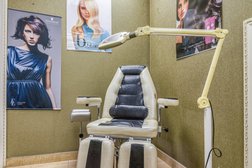 Салон-парикмахерская Место под солнцем, с рейтингом 3.8 - находится по адресу Омск, улица Серова, 19а 