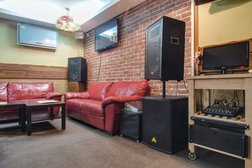 Клуб-ресторан Алиби, с рейтингом 3.6 - находится по адресу Москва, Ащеулов переулок, 9 