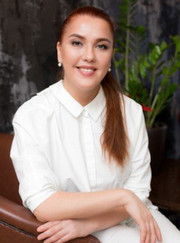 Врач скорой помощи, косметолог Ирина Владимировна Максимова