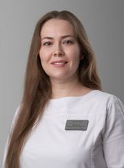 Имплантолог, стоматолог Арина Александровна Новикова