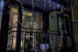 Студия красоты Красивые Люди, с рейтингом 4.5 - находится по адресу Тула, улица Фридриха Энгельса, 147 