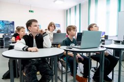 Школа программирования и дизайна для детей Новосибирская Академия Информационных Технологий, с рейтингом 3.8 - находится по адресу Красноярск, улица Академика Вавилова, 5 