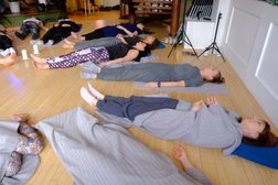 Студия йоги На острие, с рейтингом 2.5 - находится по адресу Новосибирск, Каменская улица, 74 