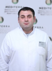 Сосудистый хирург Бахтияр Яшаевич Асратов