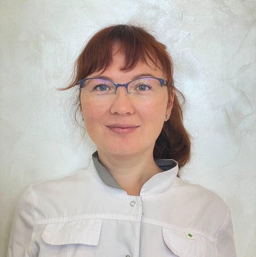Анна Отинова