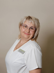 Стоматолог, стоматолог-терапевт Наталья Владимировна Слюсаренко