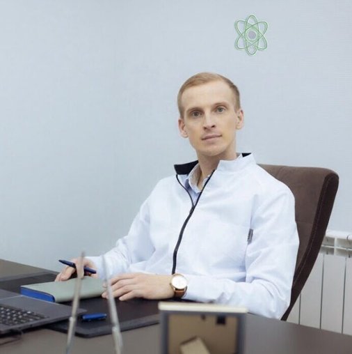 Александр Олегович Есаков