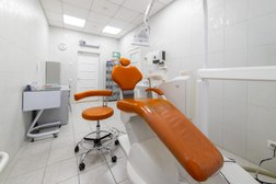 Стоматологическая клиника WellDenta, с рейтингом 4.8 - находится по адресу Красноярск, Ботанический бульвар, 19/1 