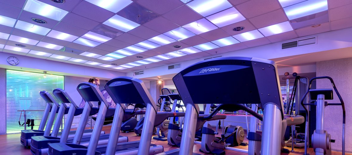 Престиж фитнес на выборгском шоссе 13. Престиж фитнес. Prestige Fitness Озерки. Престиж фитнес на Выборгском. Фитнес клуб Prestige Fitness.