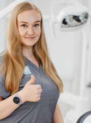 Стоматолог, гигиенист стоматологический Александра Николаевна Блажчук